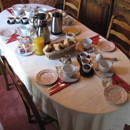 Le Clos Fleuri Bed & Breakfast 3*